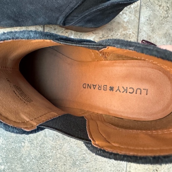 Lucky Brand Women's Pogan Bootie Chelsea Boots 7.5M - Picture 4 of 5